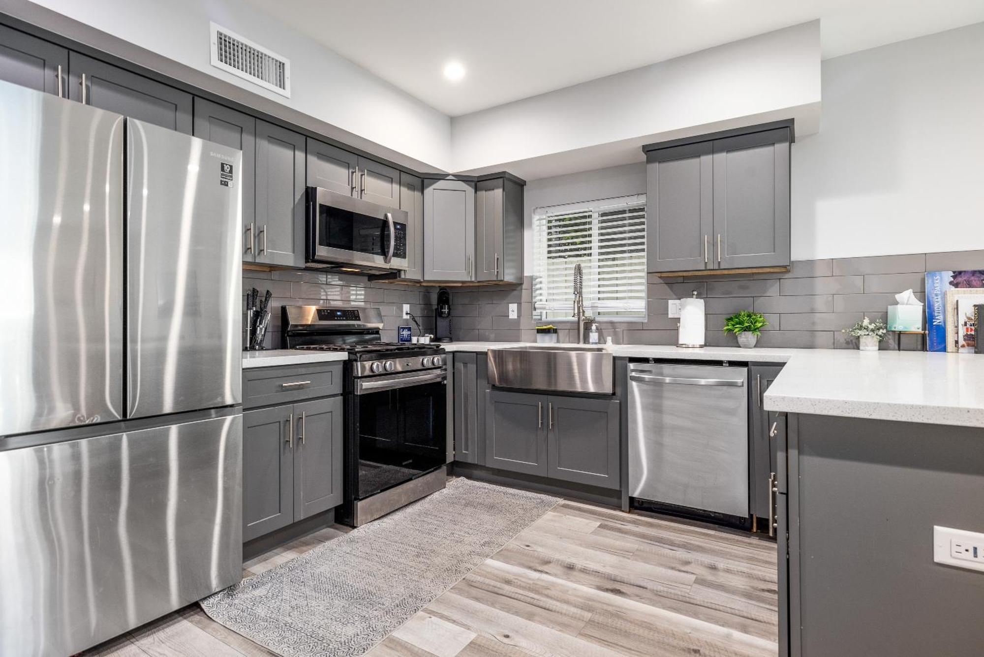 Luxury Living Steps Away From Downtown La Apartment Los Angeles