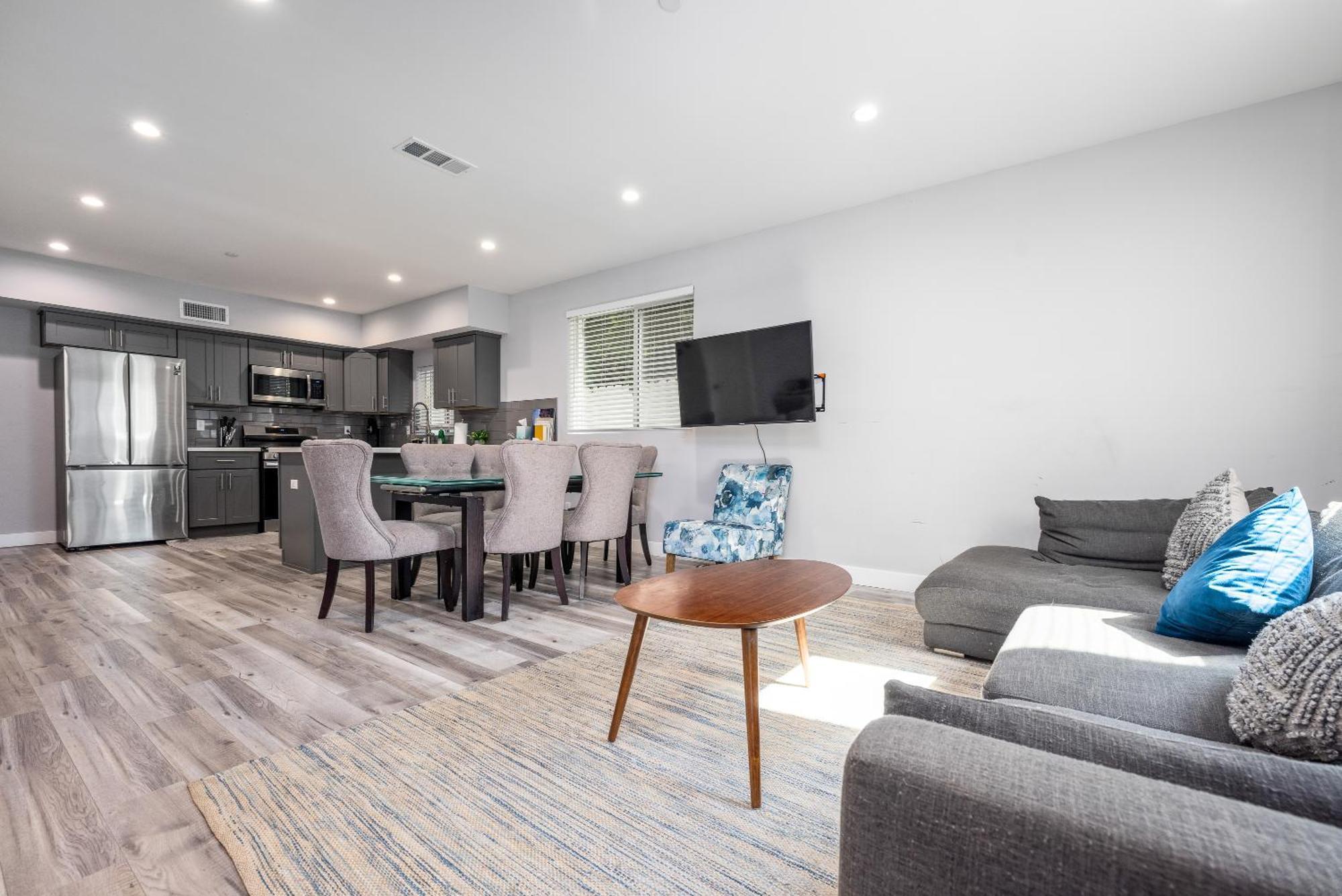 Luxury Living Steps Away From Downtown La Appartement *